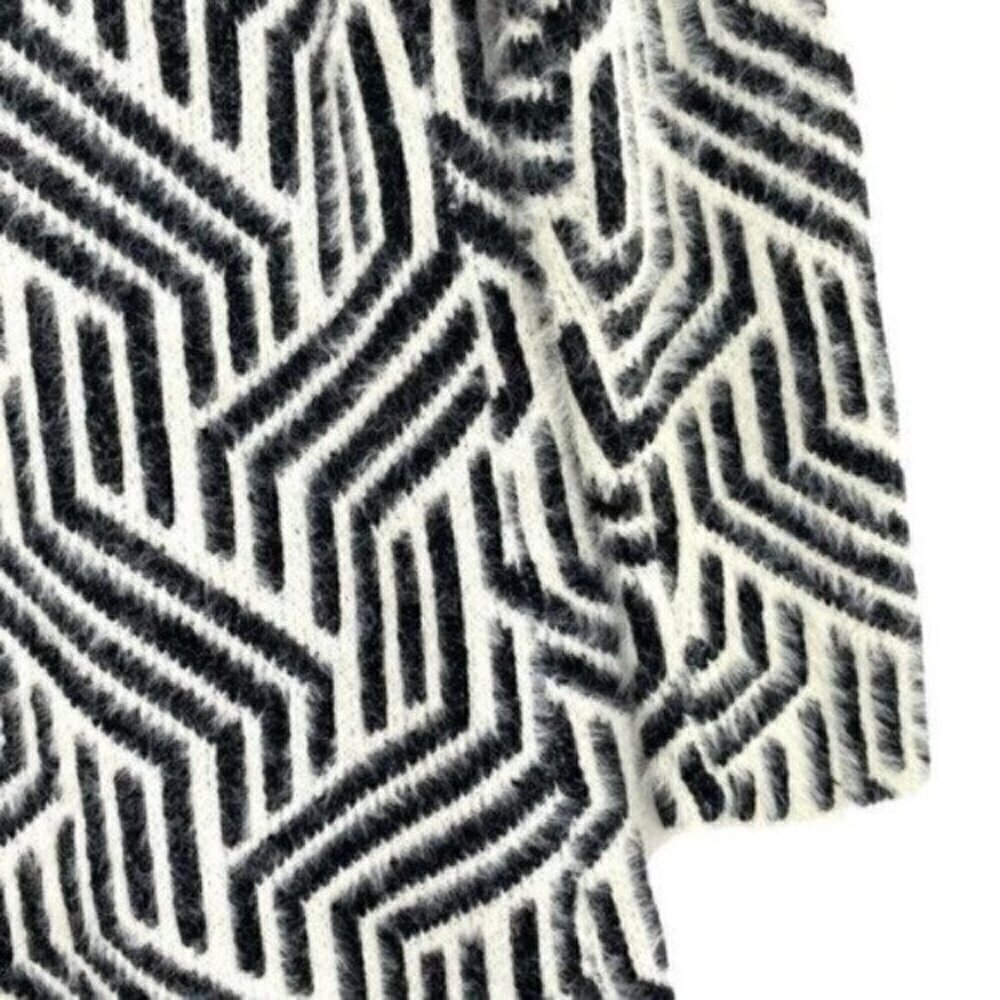 Sioni Anthropologie Women's Long Fuzzy Geometric Cardigan Sweater - Picture 3 of 10